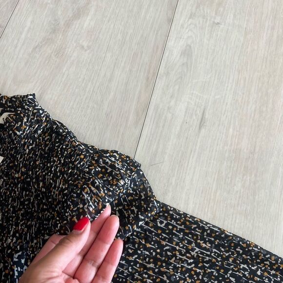 LOFT Black Smocked Yoke Mock Neck Lined Long Sleeve Shirt Womens Size xs - Picture 5 of 8